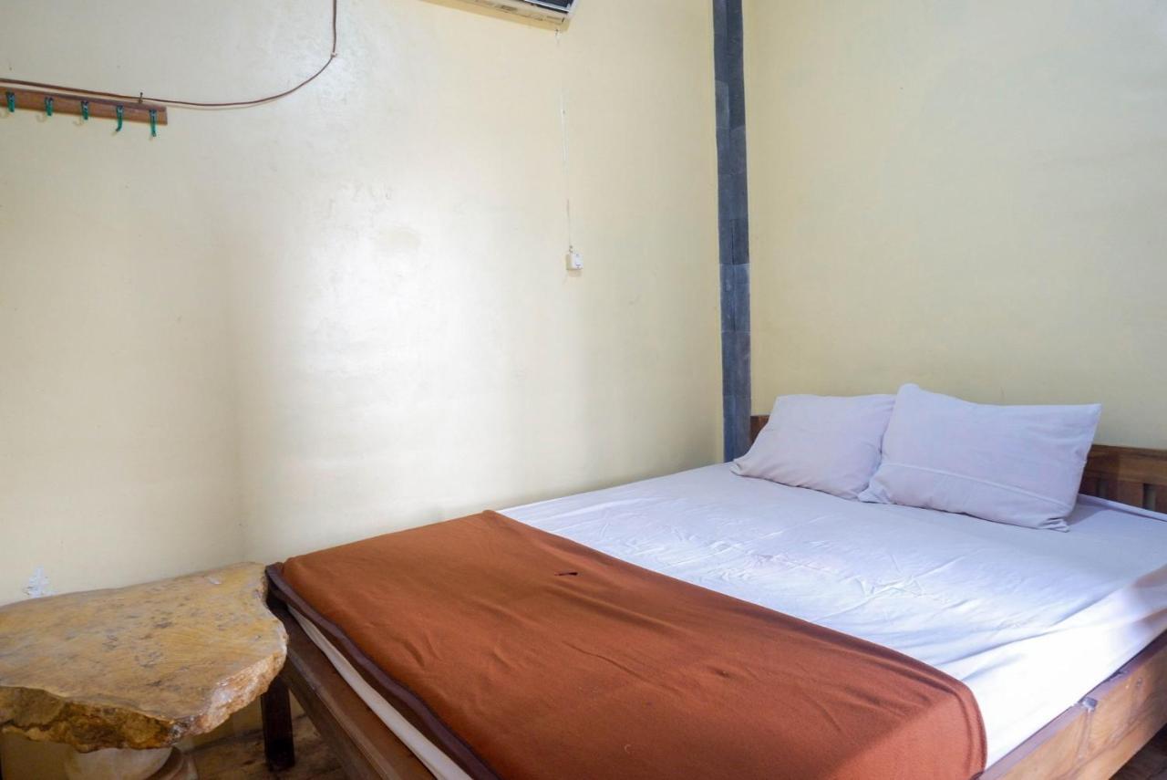 Hotel Kampoeng Drini Redpartner Brono エクステリア 写真