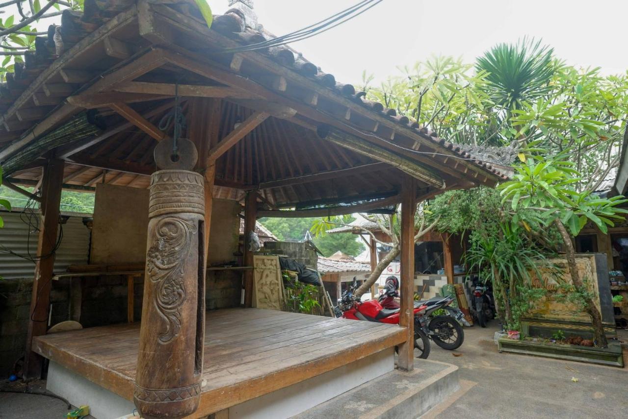 Hotel Kampoeng Drini Redpartner Brono エクステリア 写真