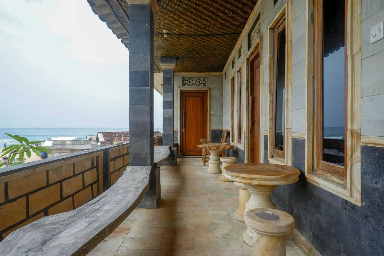 Hotel Kampoeng Drini Redpartner Brono エクステリア 写真